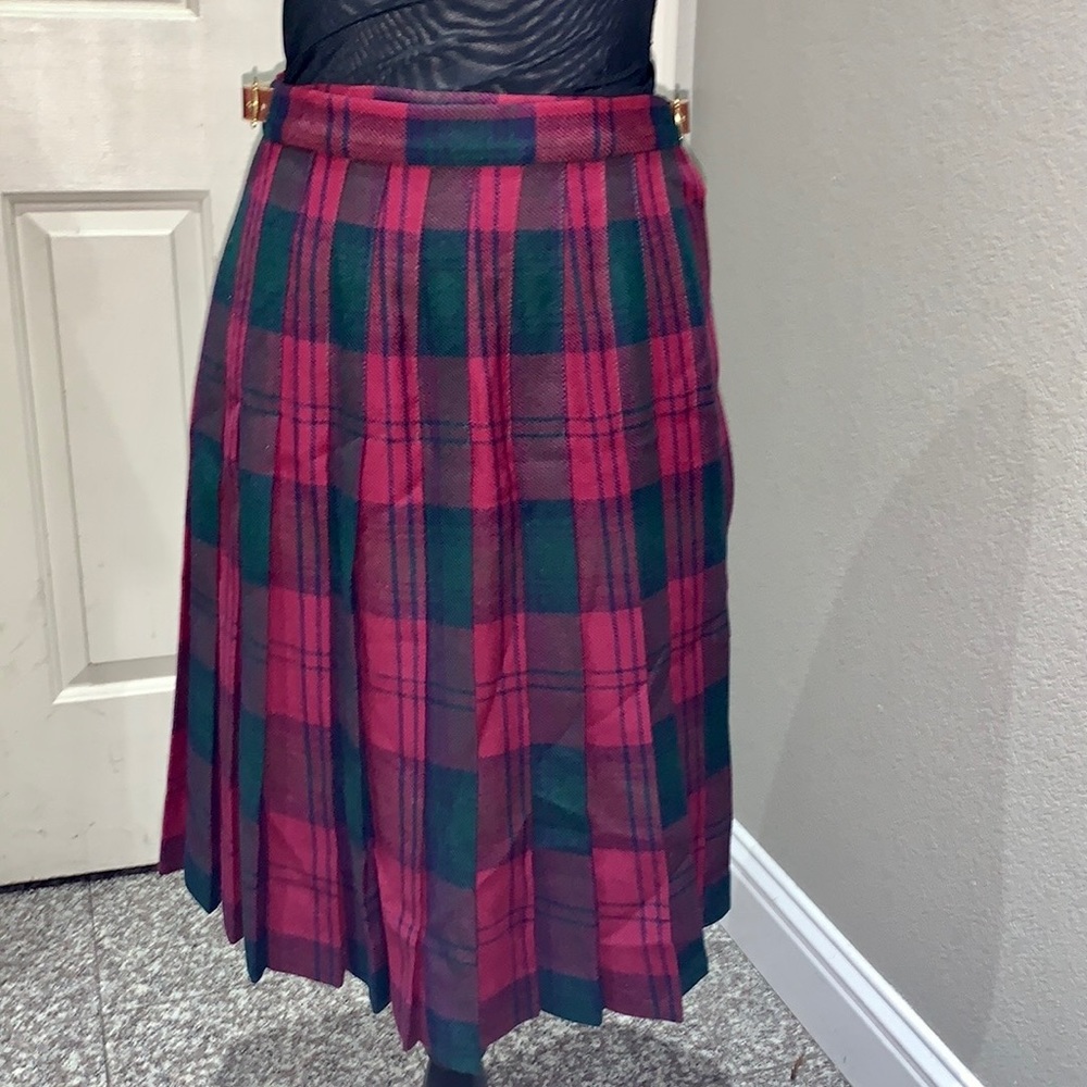 The Hop Scotch Shop Tartan Pleated Wool Plaid Vintage Skirt. Sz 2